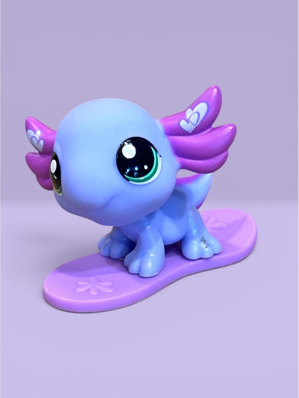 Littlest Pet Shop LPS G7 #80 Axolotl with Snowboard Accessory